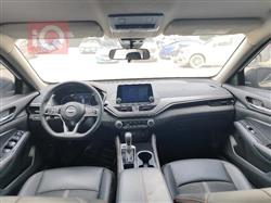 نيسان ألتيما